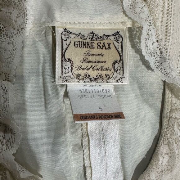 Vintage Gunne Sax Romantic Renaissance Style Lace Wedding Dress Size 5 - Picture 15 of 15